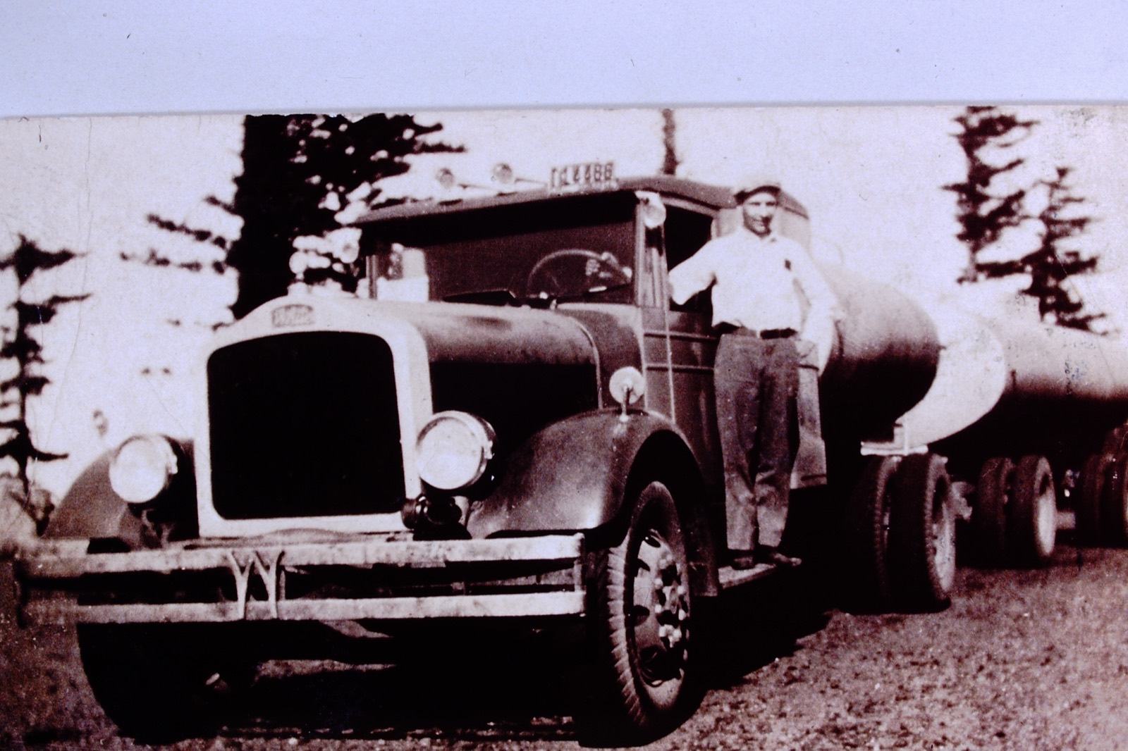 Silver Eagle 1, the founding truck, 1933